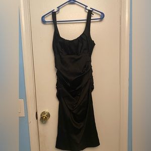 •black ruffled formal dress•